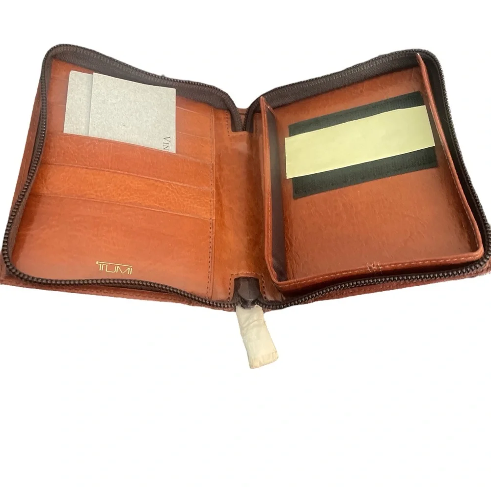 Vintage Tumi Small Leather Zip Around Wallet